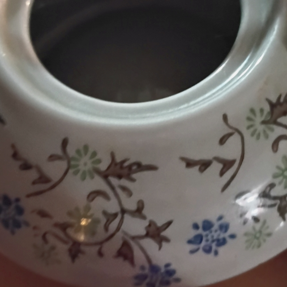 PIER 1 TOMOKO TEAPOT HAND-PAINTED PORCELAIN EXCLUSIVELY FOR PIER1